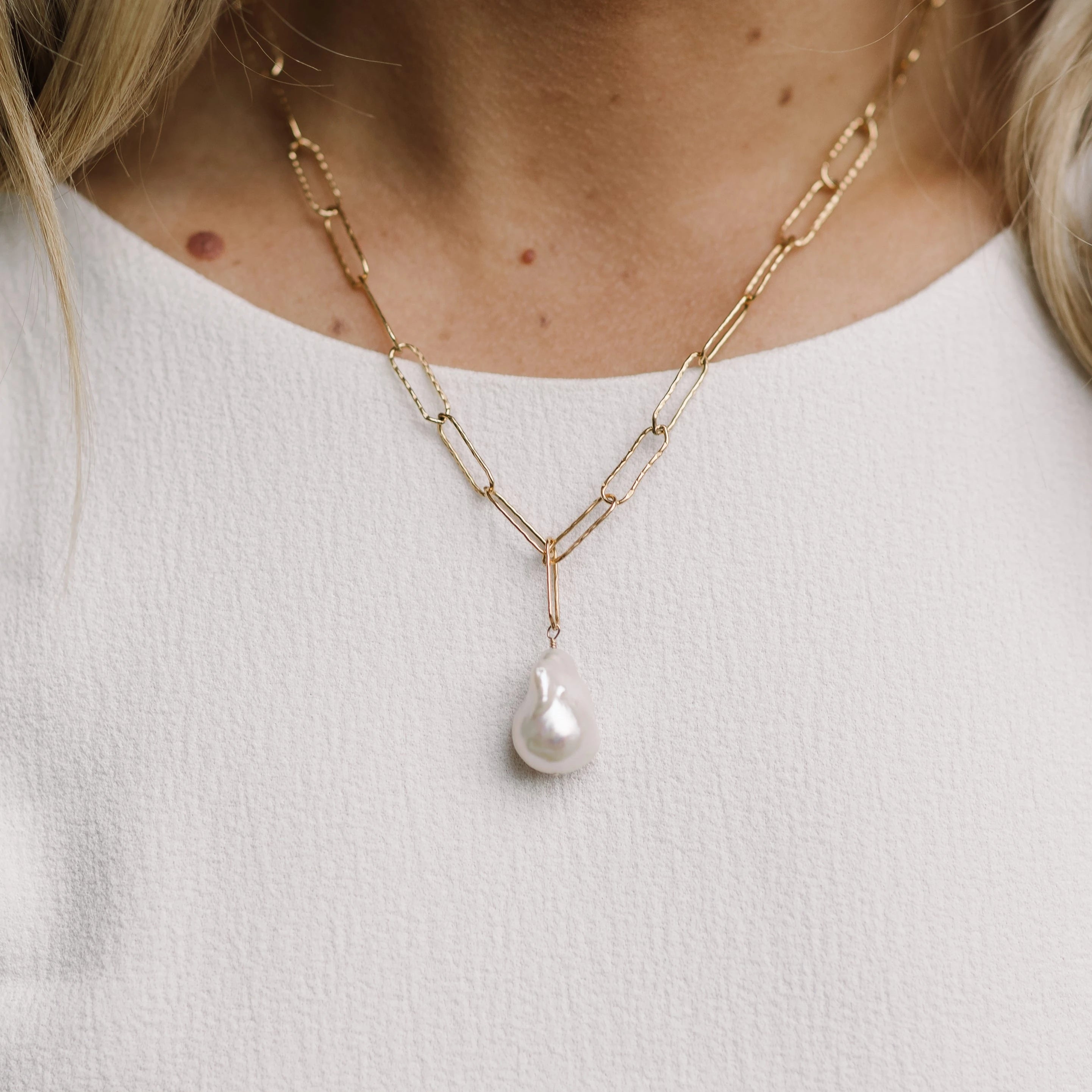 Pearl Pendant Necklace