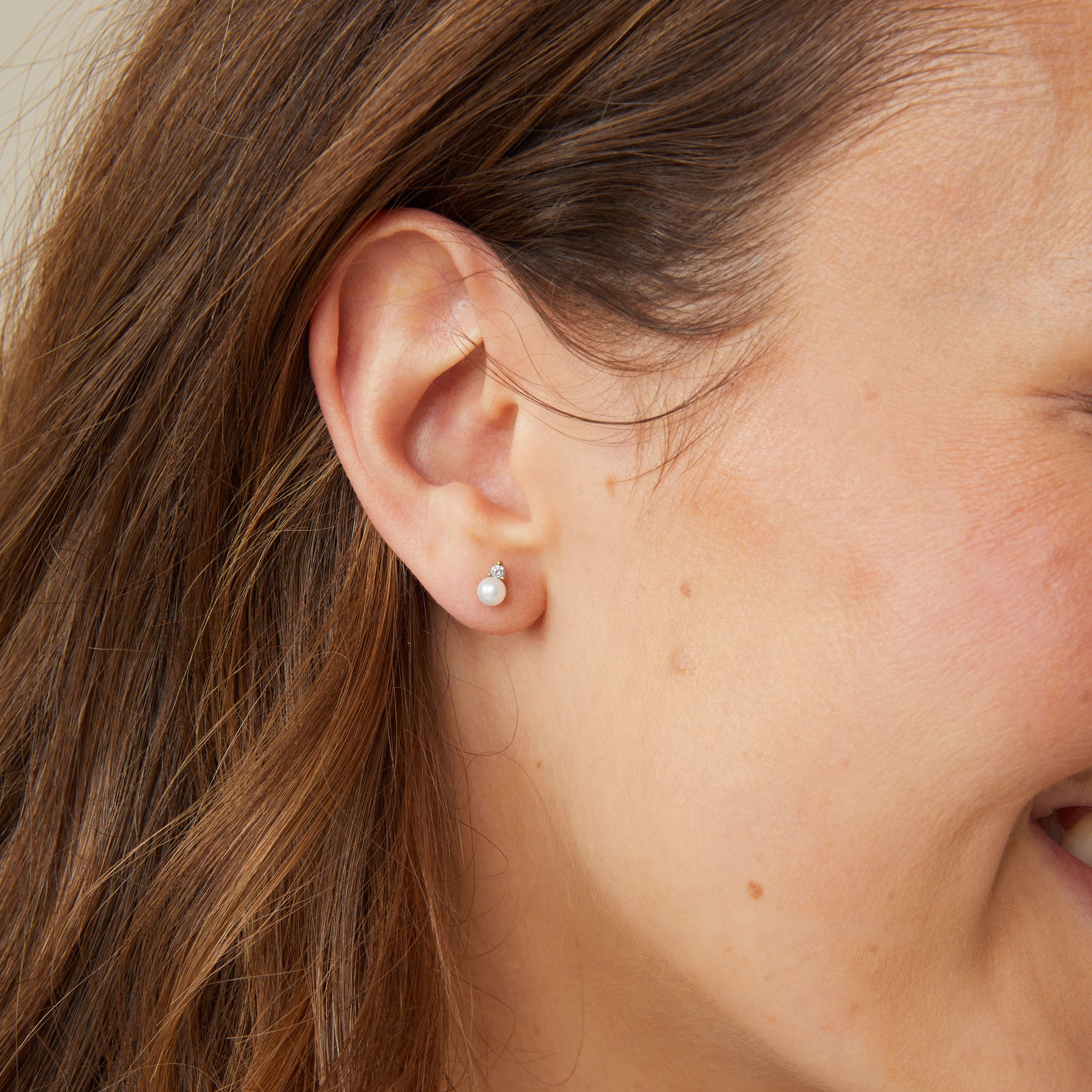 Tiny Pearl and Crystal Stud Earrings - Maisy