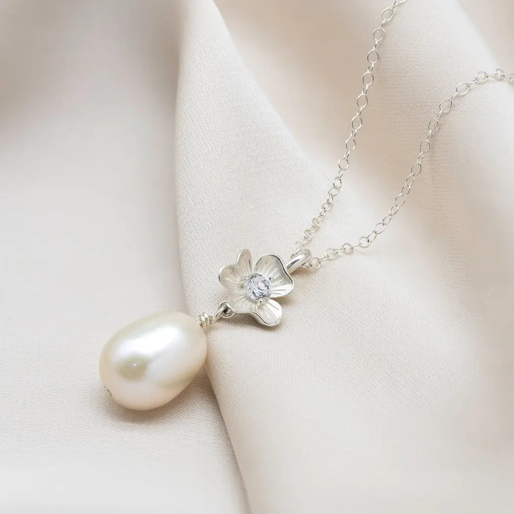 Flower Pearl Drop Necklace - Flora