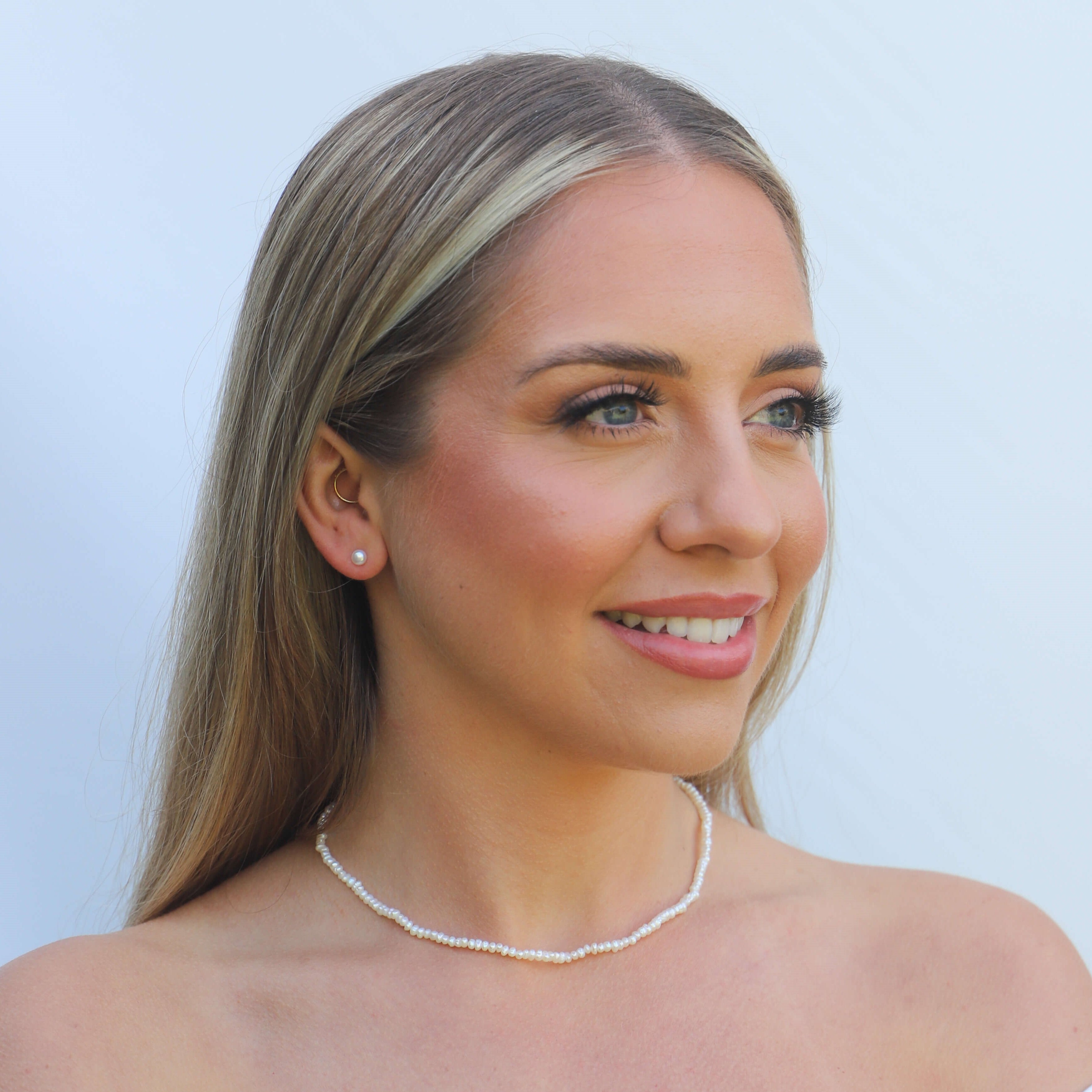 mini freshwater pearl necklace on model