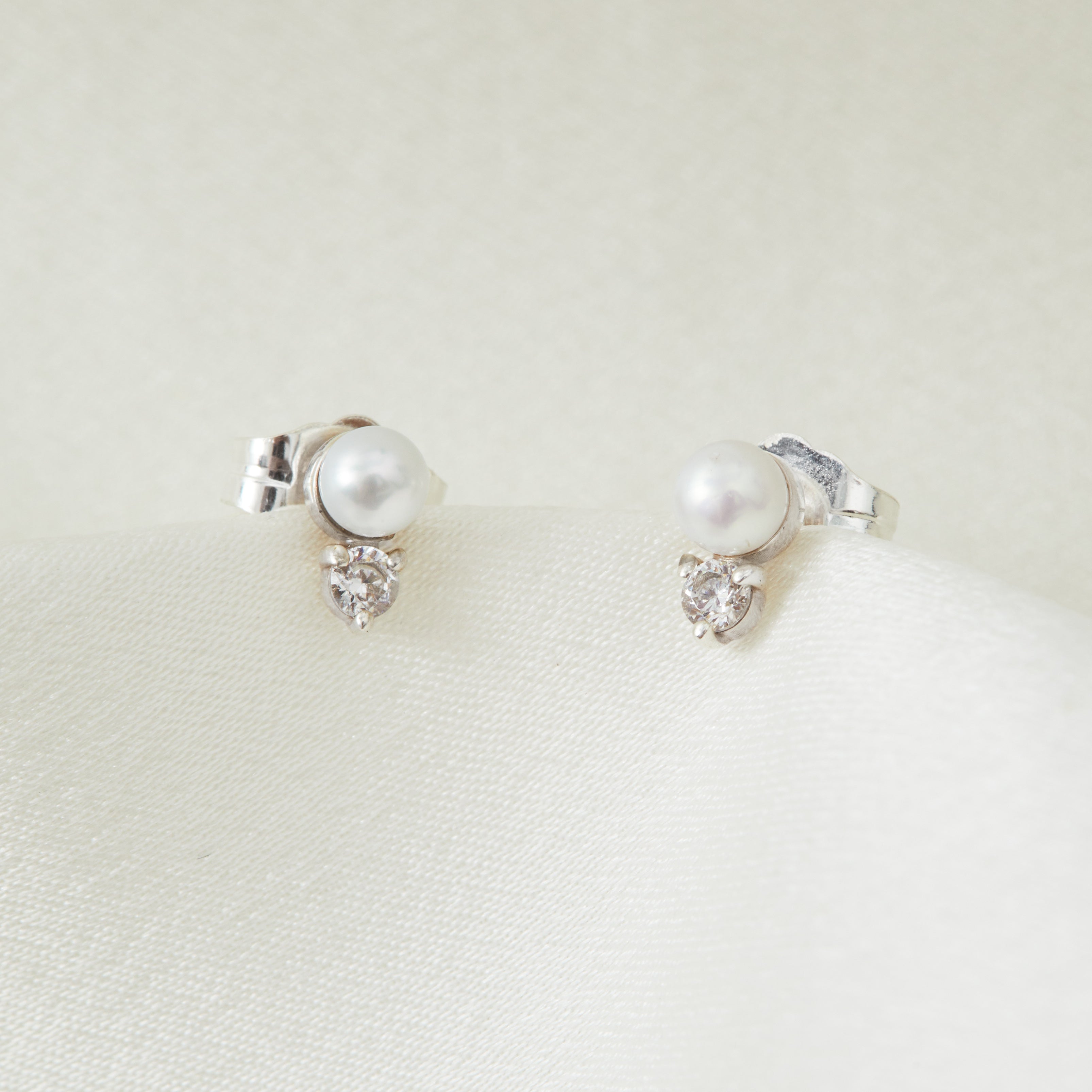 Tiny Pearl and Crystal Stud Earrings - Maisy