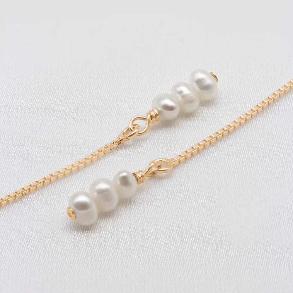 Mila Tiny Pearl Threader Earrings