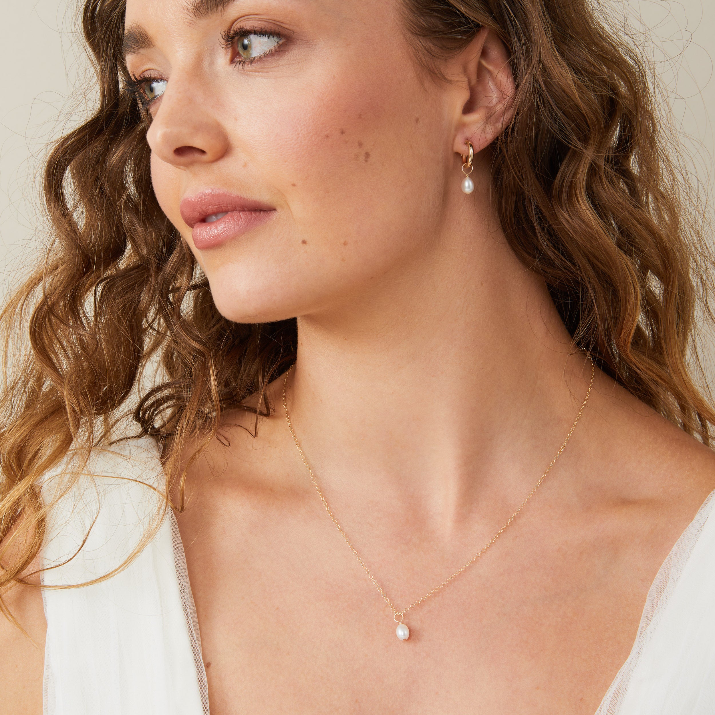 Mini Florence Small Pearl Pendant Necklace