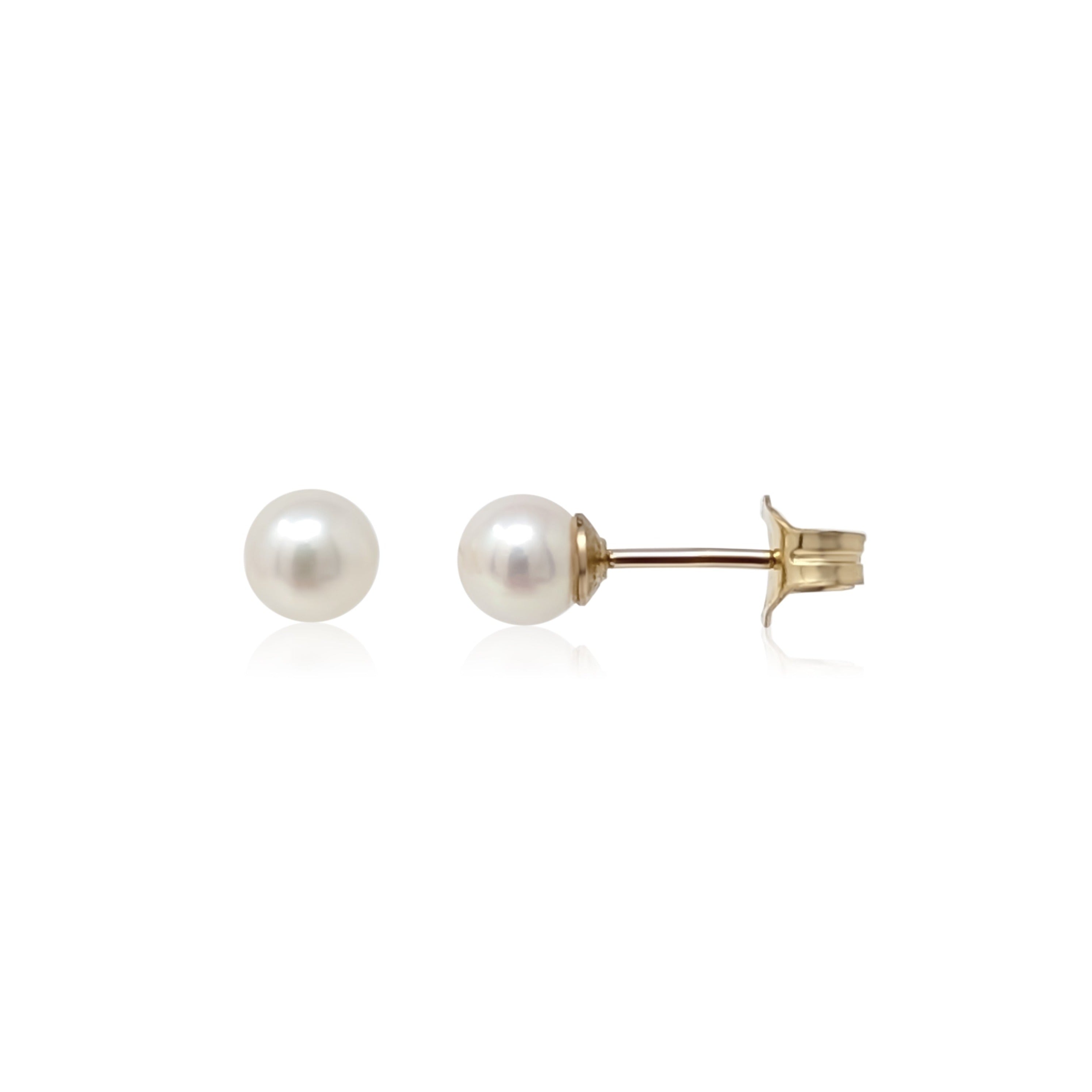 Mini Luna gold filled with white background