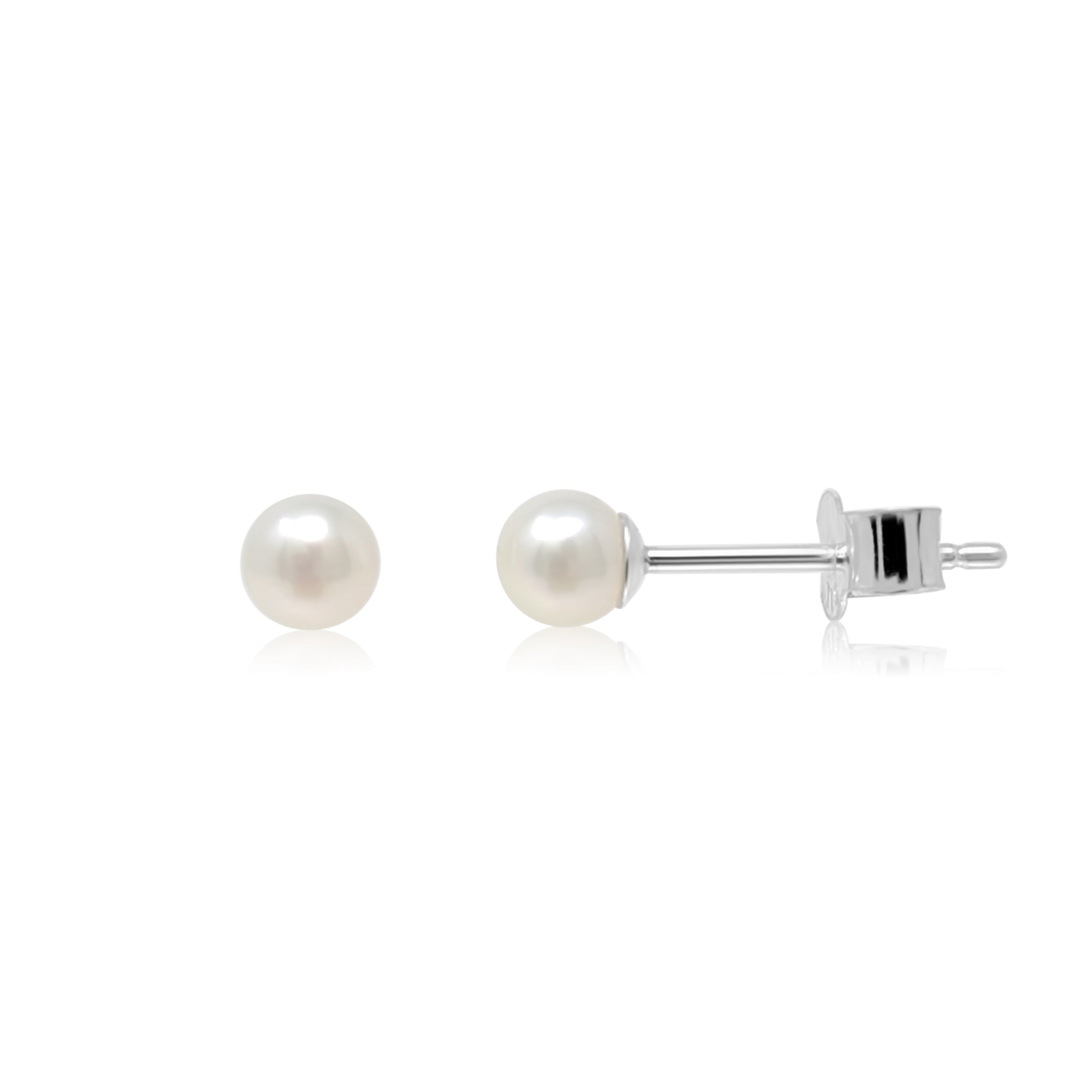 Mini Luna sterling silver white background