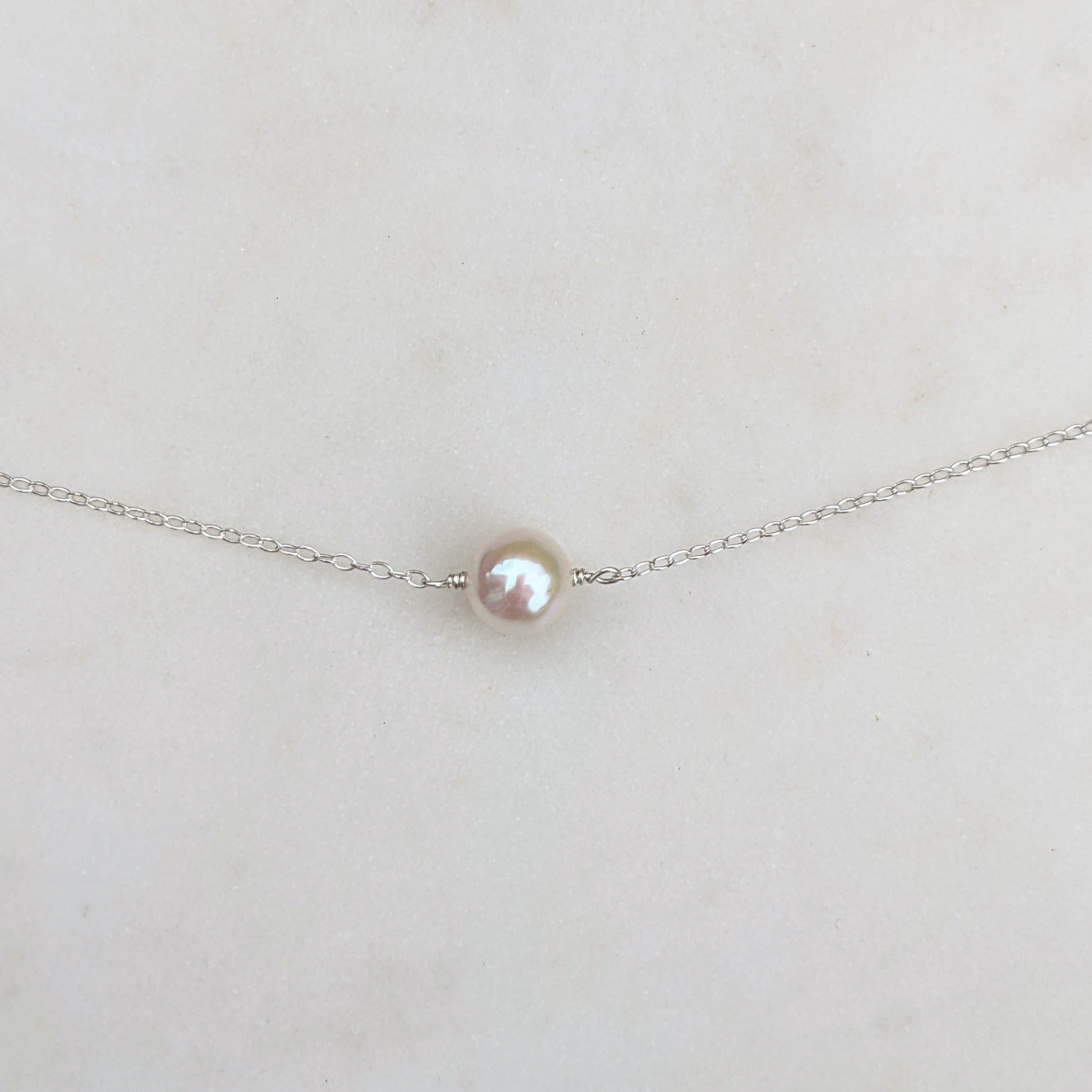 Single Round Pearl Silver Necklace