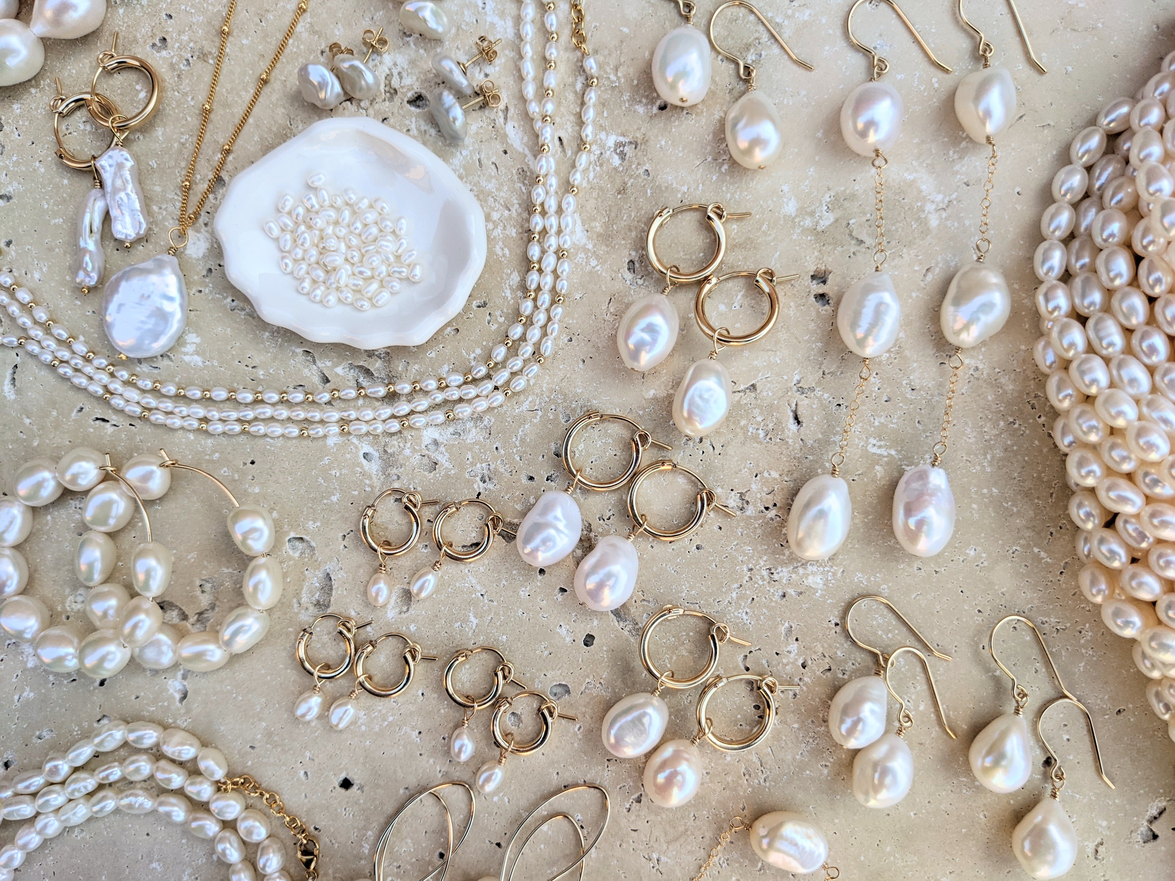 Pearl earrings gift guide