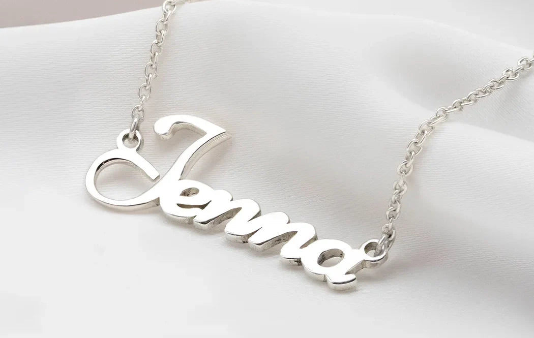 Name Necklace in Silver