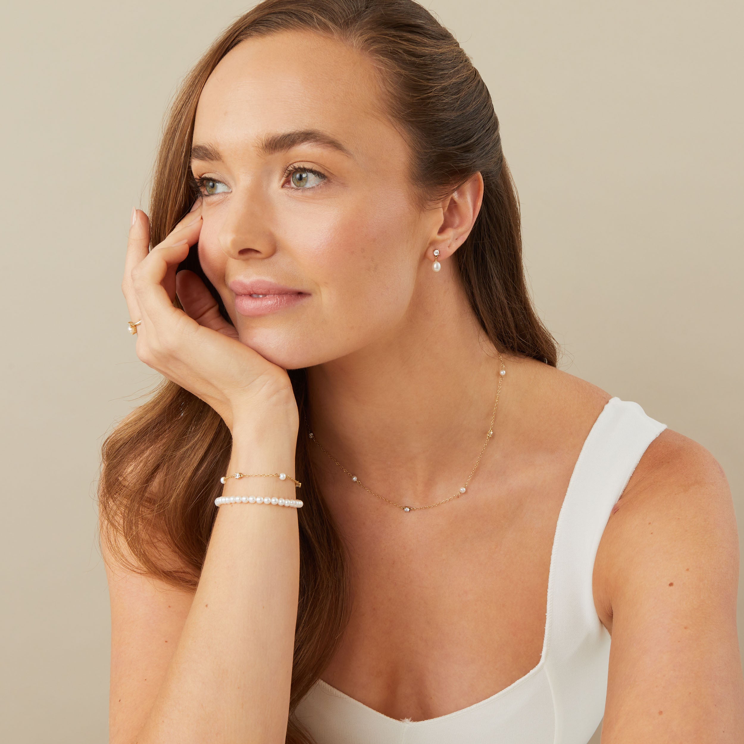 Round Crystal and Pearl Satellite Necklace - Halley