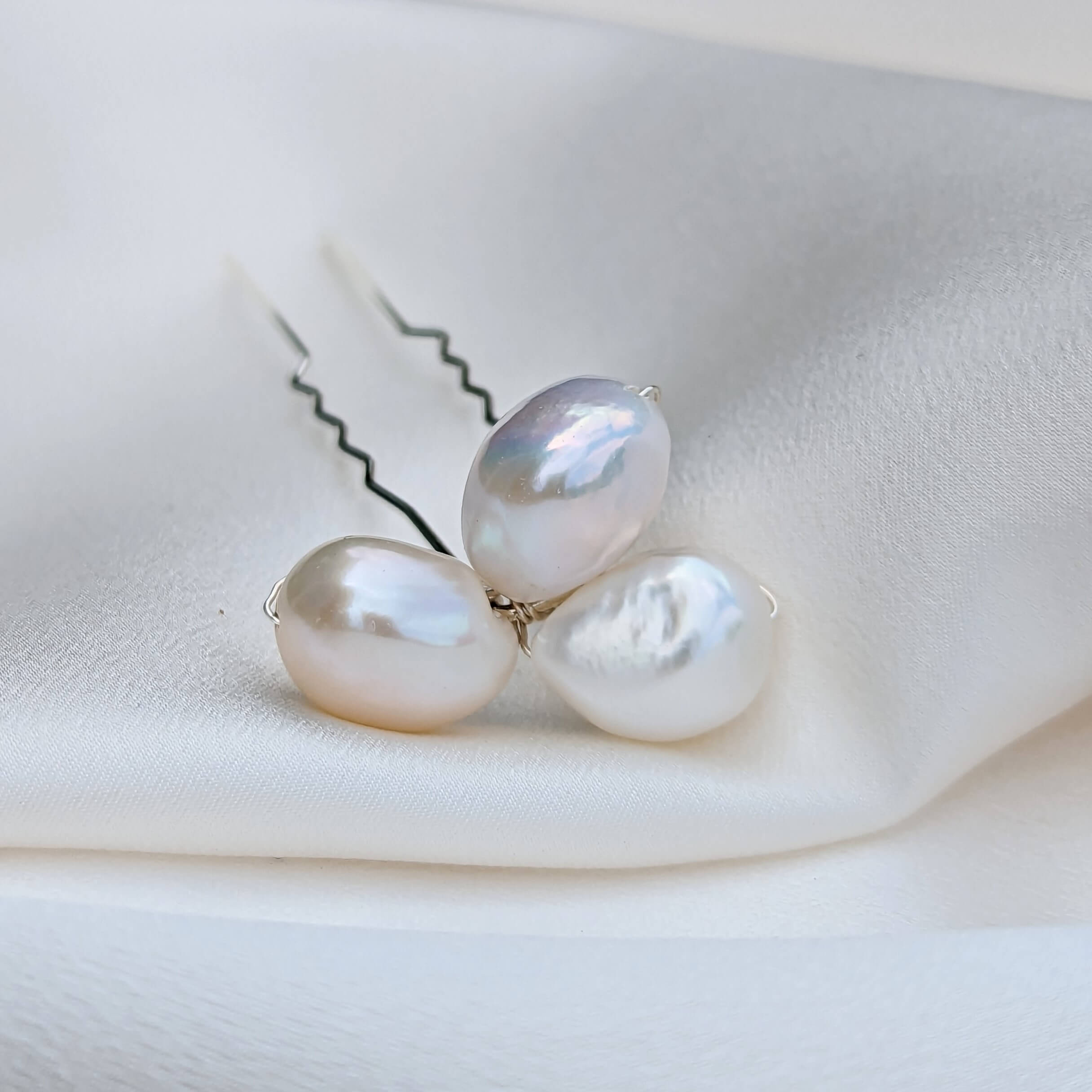 single pearl cluster hair pin in silver