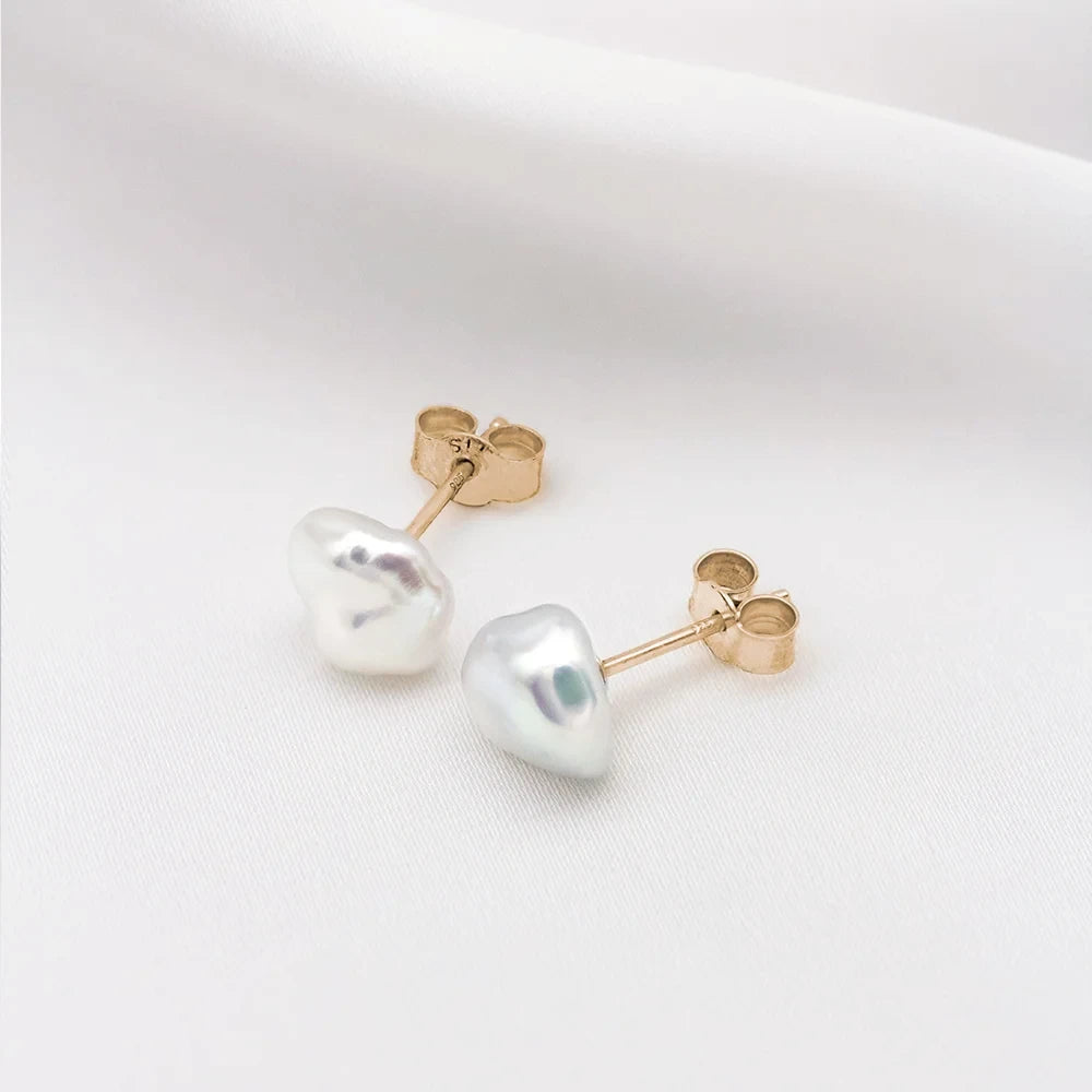 Dot Keshi Pearl Stud Earrings