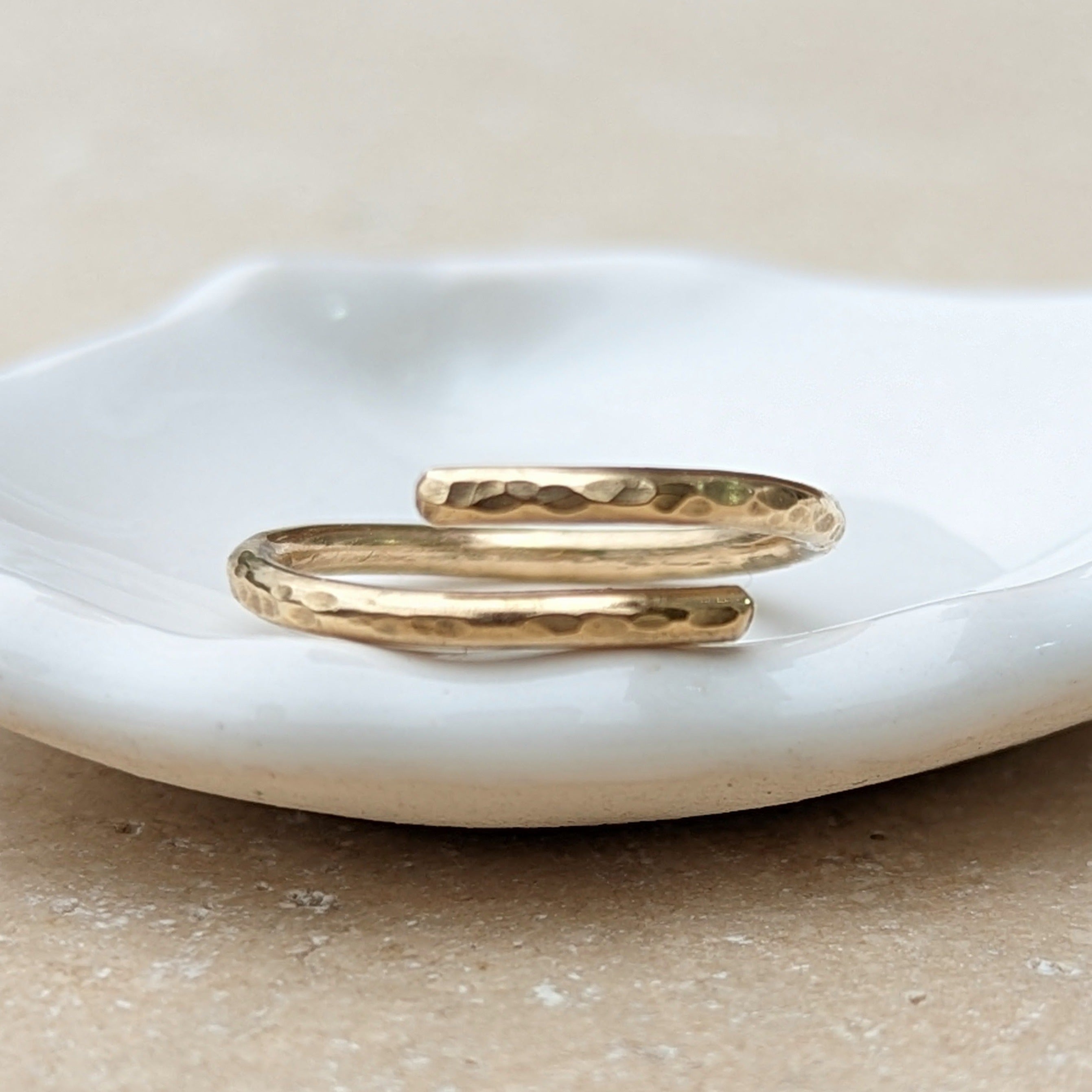 Adjustable hammered gold ring