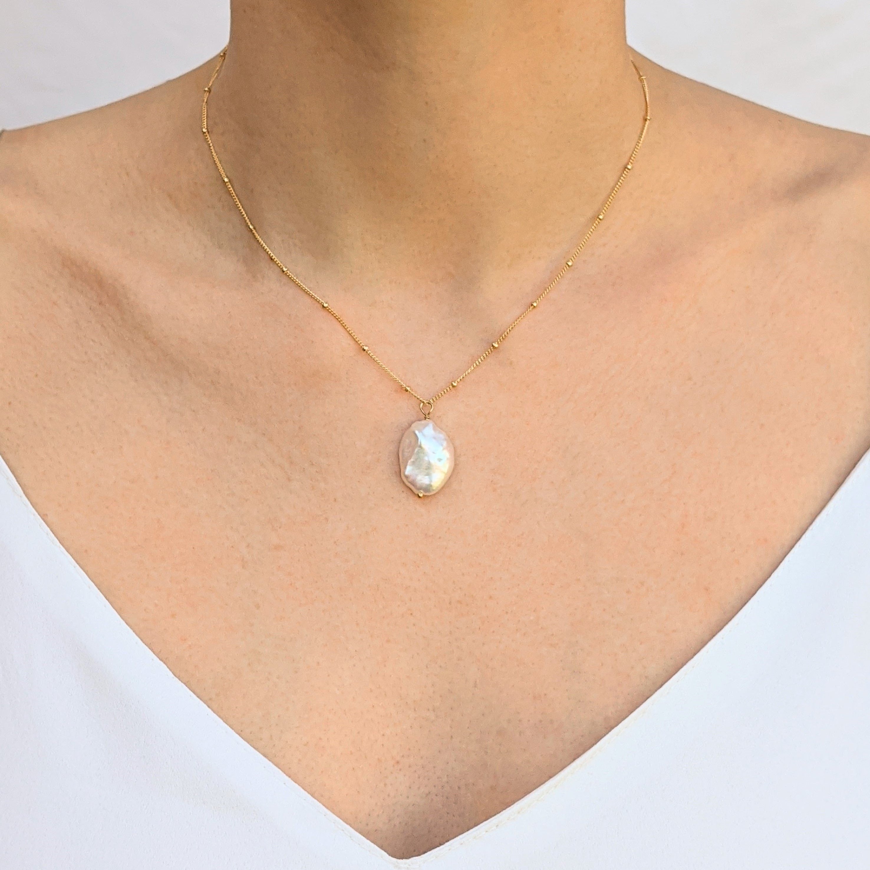 Large keshi petal pearl gold necklace model