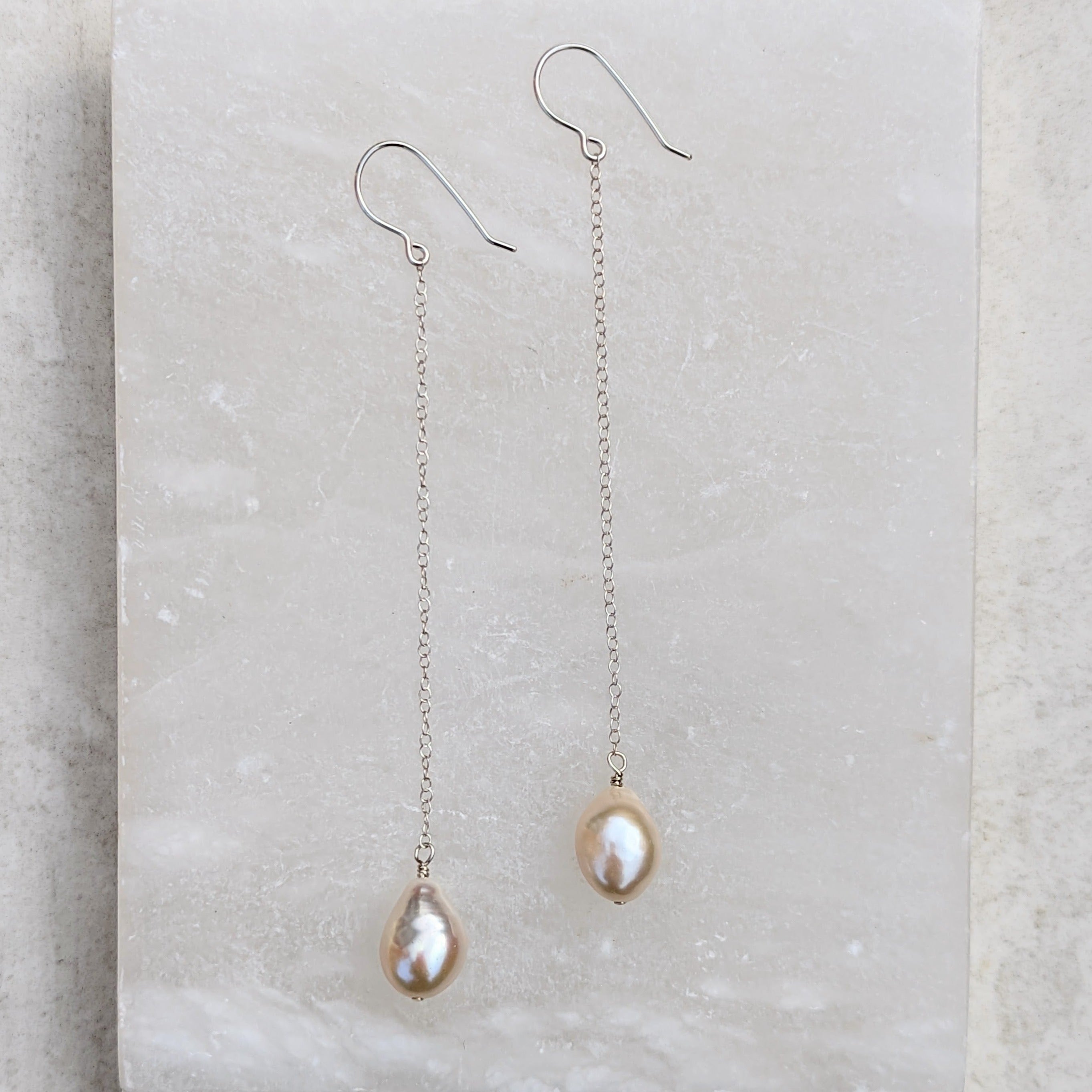 Pair of long chain pearl earring in sterling silver