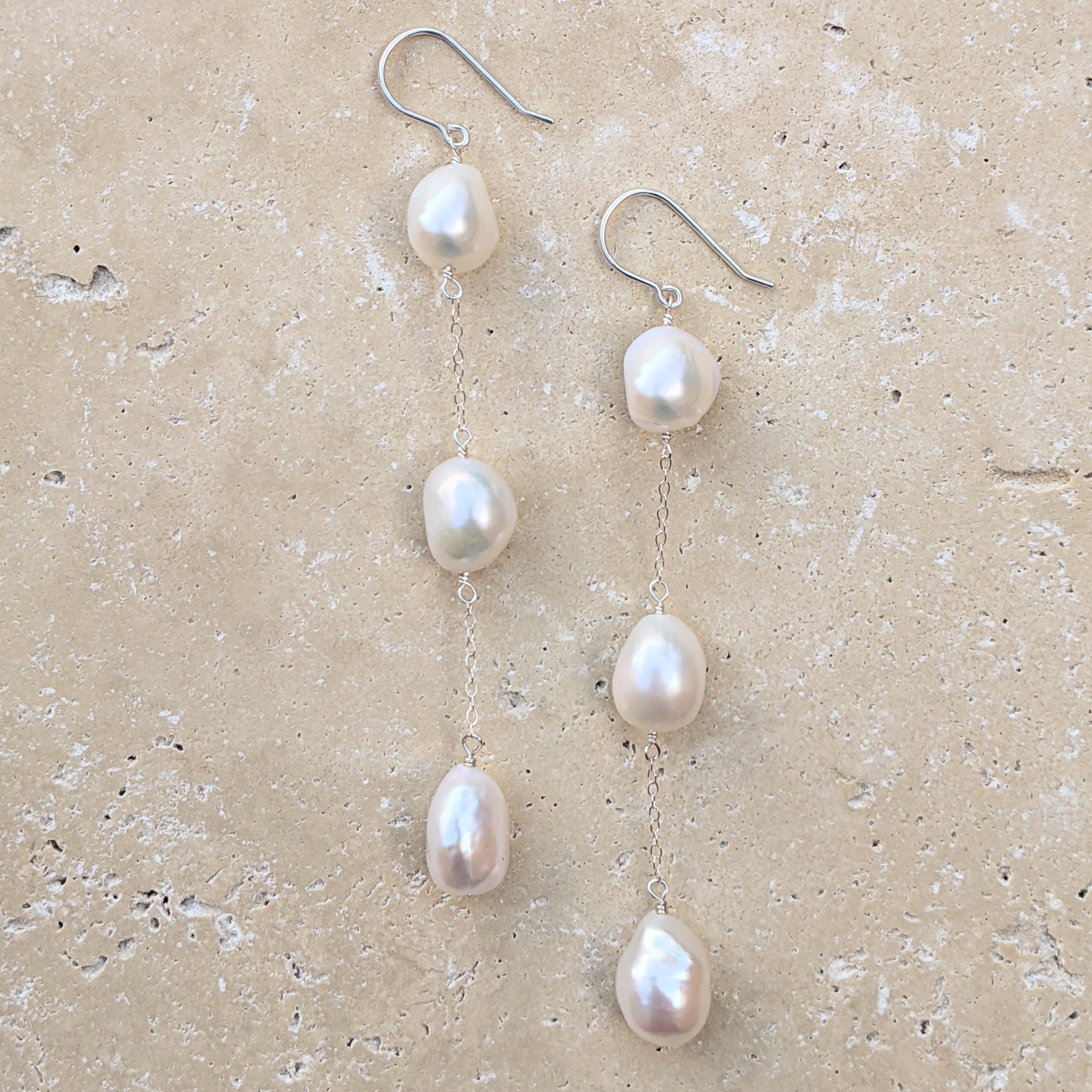 Long drop pearl silver earrings