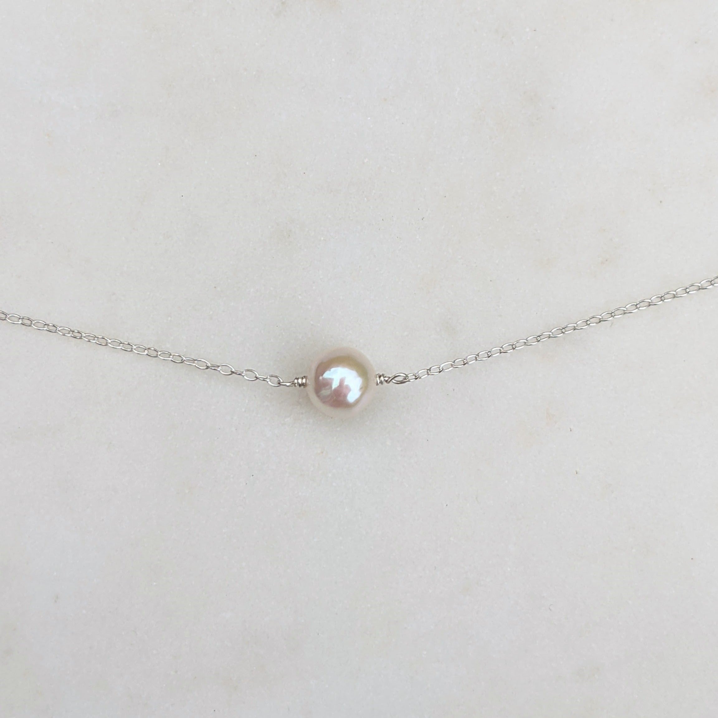 Single Round Pearl Silver Necklace